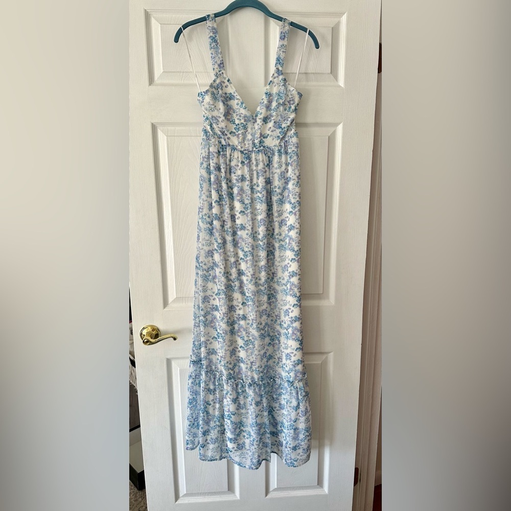 White floral print maxi dress